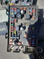 2015 GMC Expr35 Engine Fuse Box