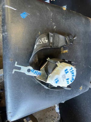 2011 BMW ActiveHybrid 7 Rear Seat Belt