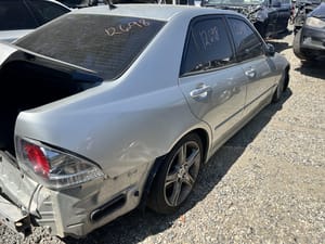 2003 Lexus Is300