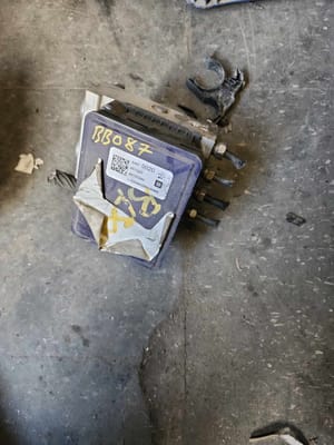 2023 GMC Expr25 ABS Module