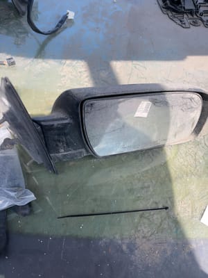 2000 Chevrolet Astro Side Mirror