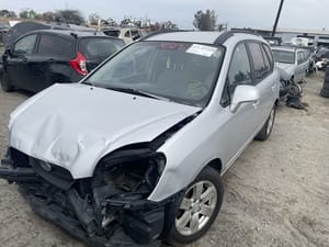 2007 Kia Rondo