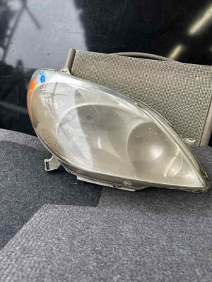 2005 Toyota Matrix Headlight