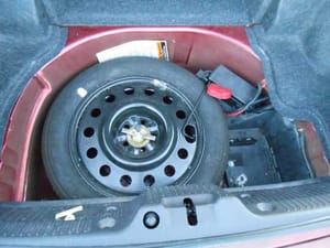 2004 Ford Thunderbird Fuse Box, Engine