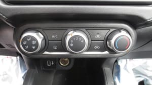 2020 Nissan Versa Temp Control