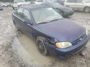 2000 Kia Sephia