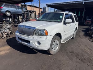 2003 Lincoln Navigator