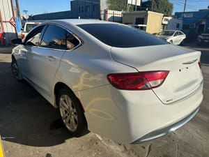 2016 Chrysler 200