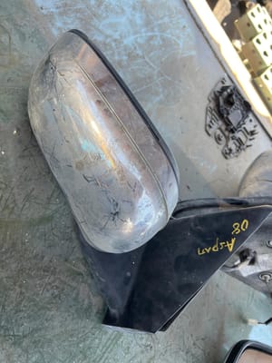 2008 Chrysler Aspen Side Mirror