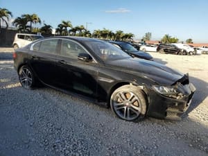 2017 Jaguar Xe