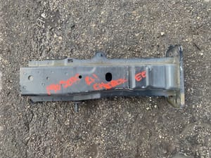 2014 Jeep Cherokee Radiator Support