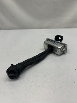 2020 Chevrolet Traverse Front Door Hinge
