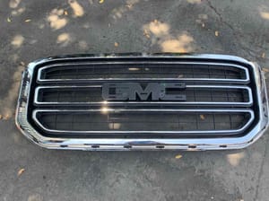 2016 GMC Yukon Grille