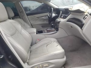 2012 Infiniti M37