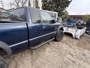 2003 GMC S10s15