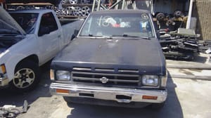 1990 Nissan Pickup