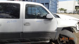 2003 GMC Aval15