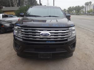 2019 Ford Expedition Windshield Glass