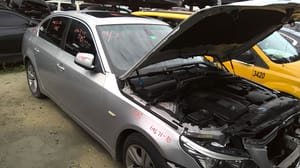 2010 BMW B528i