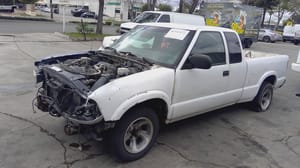 2000 GMC S10s15