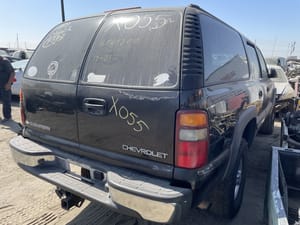 2003 GMC Sub250