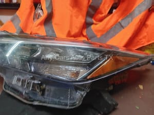 2020 Nissan Versa Headlight