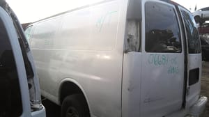 2005 GMC Expr15