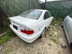 2003 BMW 325i
