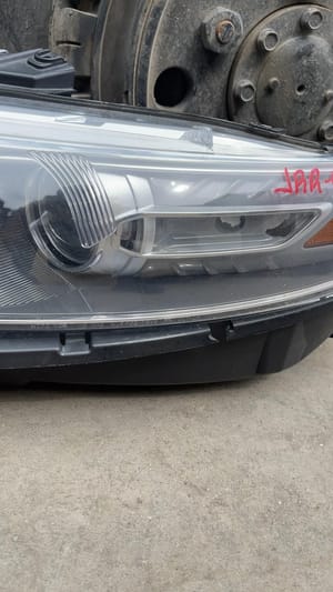 2017 Ford Taurus Headlight