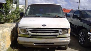 2001 Ford E-250