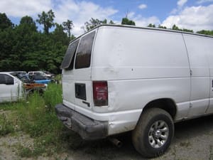2001 Ford E-250