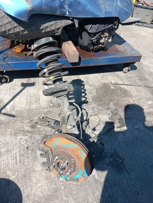 2015 Subaru Subxv Knee Assembly