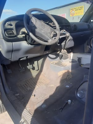 2004 Nissan Frontier Vehicle Unit Complt.