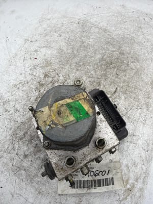 2014 Nissan Rogue ABS Module