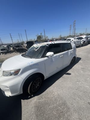 2015 Scion Xb
