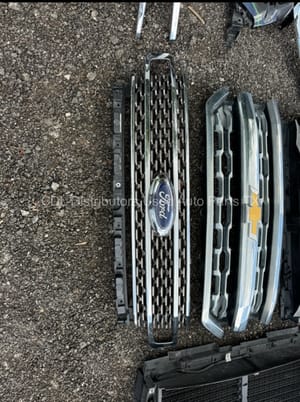 2022 Ford Expedition Grille
