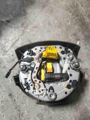 2012 Audi Audia7 Knee Assembly