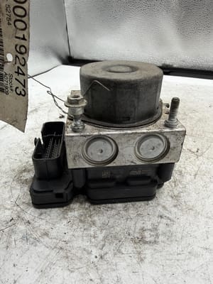 2012 Nissan Versa ABS Module