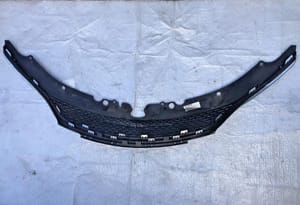 2016 Chrysler 200 Grille