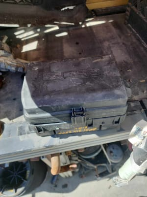 2021 GMC Silv25 Engine Fuse Box