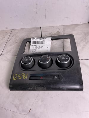 2014 Chrysler Challenger Climate Control