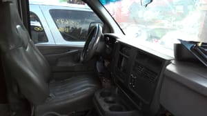 2006 GMC Expr15