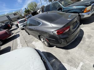 2015 Chrysler 200