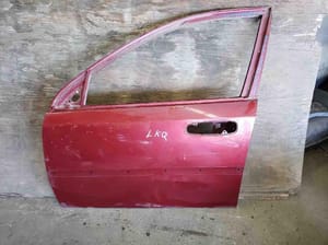 2007 Suzuki Forenza Front Door