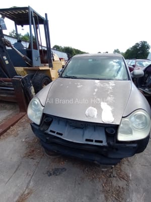 2004 Porsche Cayenne
