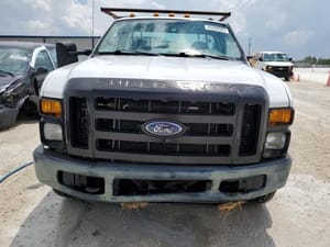 2005 Ford E-250