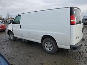 2009 GMC Expr15