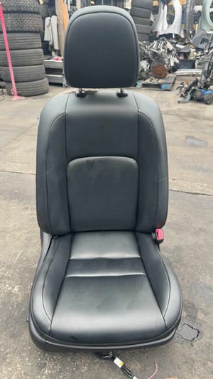 2014 Lexus Ct200h Front Seat