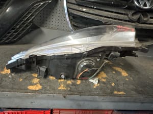 2014 Nissan Leaf Headlight