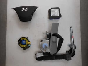 2014 Hyundai Elantra Airbag